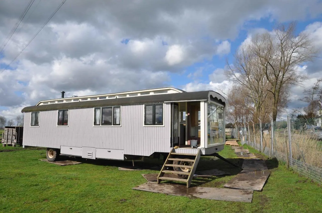 Gypsy Waggon - A Villa On Wheels Amsterdam Nederland